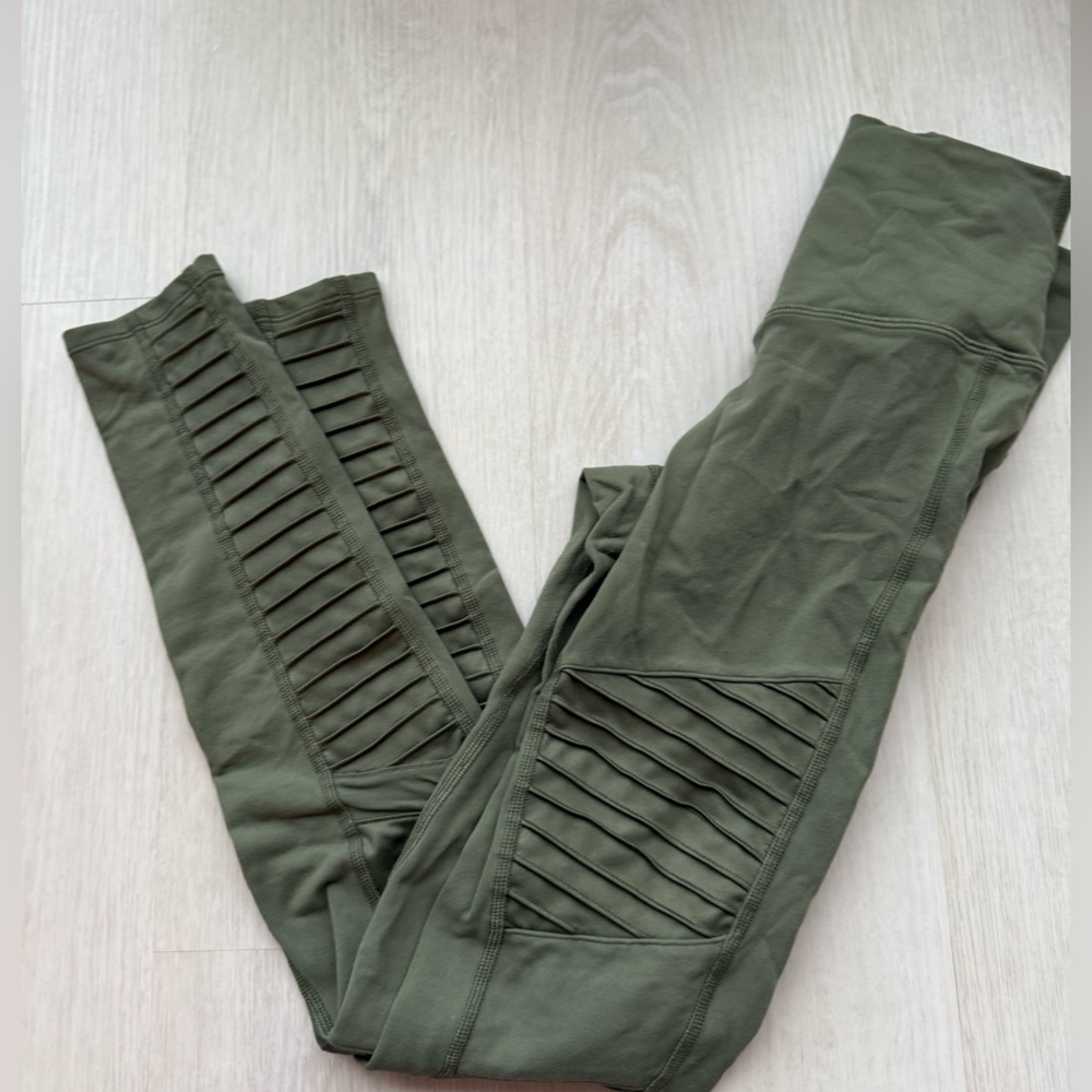 ALO Yoga Olive Green Moto Leggings